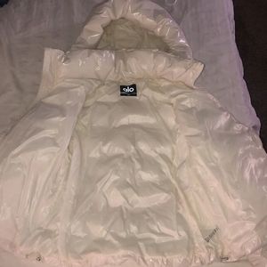 Alo Yoga White Puffer Jacket